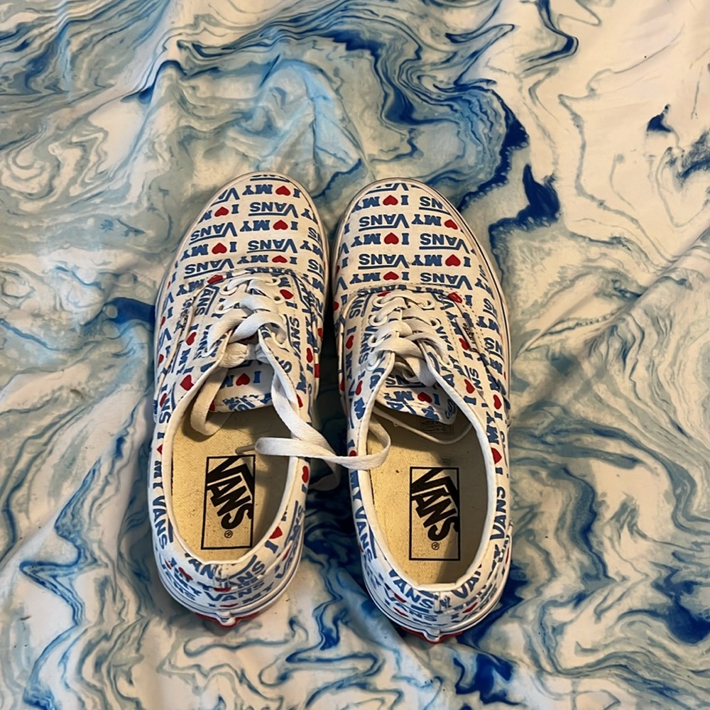 Vans - Picture 3 of 4